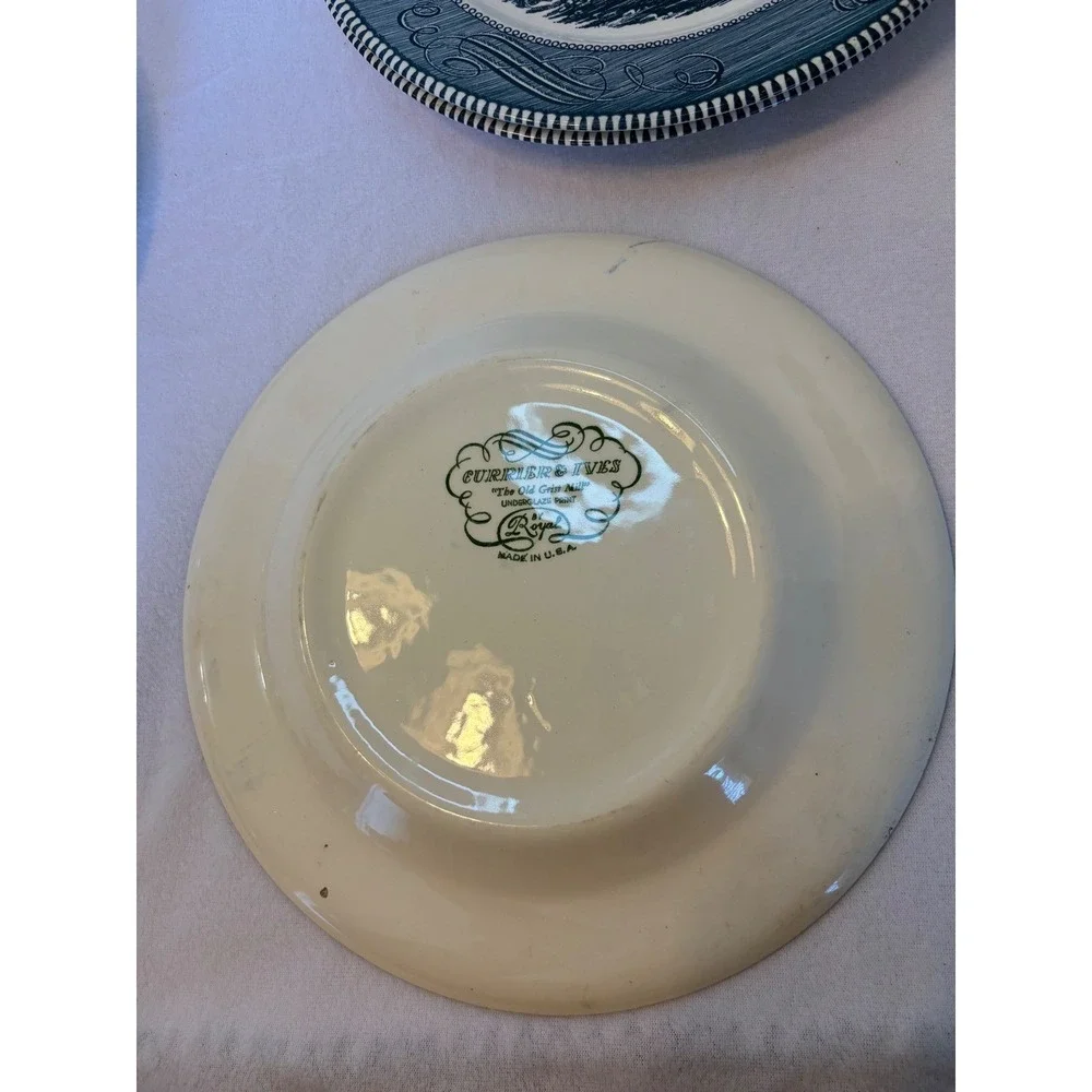 Royal China courier and eyes